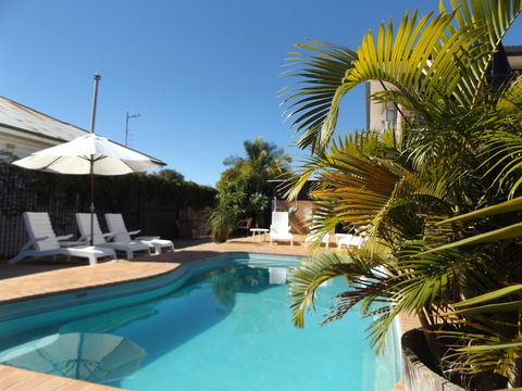 Golden Harvest Motor Inn - Mackay Tourism 2