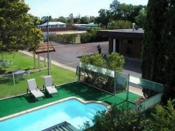 Nicholas Royal Motel - Mackay Tourism 6
