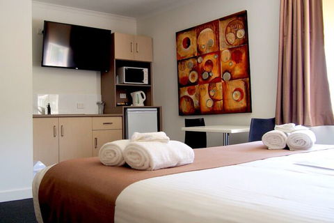 Hotel Gracelands - Mackay Tourism 6