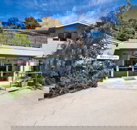 Lorne Bay View Motel - Mackay Tourism