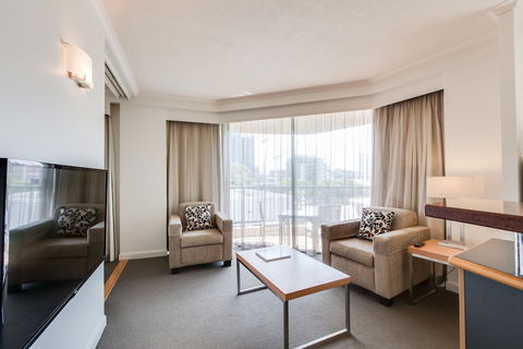 Central Cosmo Apartments - Mackay Tourism 6