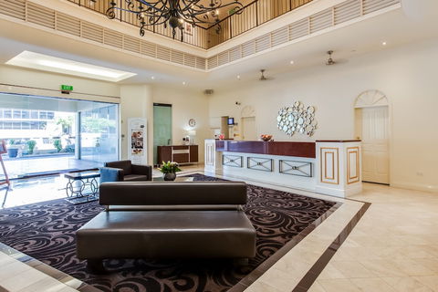 Central Cosmo Apartments - Mackay Tourism 2