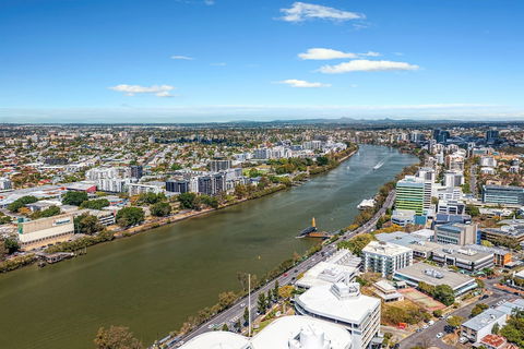 Central Cosmo Apartments - Mackay Tourism 1