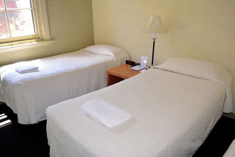 Richmond Hill Hotel - Mackay Tourism 7