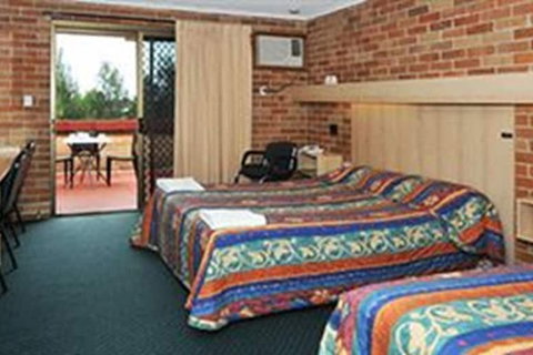 Windsor Terrace Motel - Mackay Tourism 3