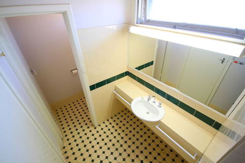 Bunbury Apartment Motel - Mackay Tourism 5