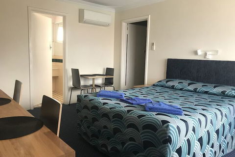 Bunbury Apartment Motel - Mackay Tourism 6