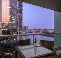 Oaks Brisbane on Felix Suites - Mackay Tourism