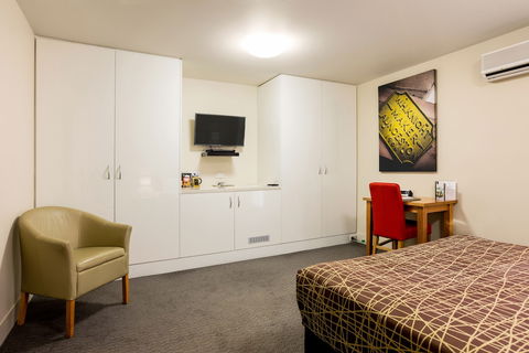 Old Woolstore Apartment Hotel - Mackay Tourism 5