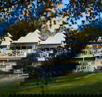 Lake House Daylesford - Mackay Tourism