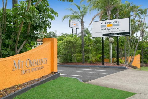 Mt Ommaney Hotel Apartments - Mackay Tourism 0