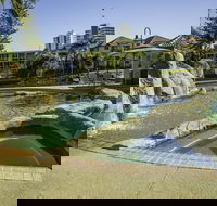 Paradise Island Resort - Mackay Tourism
