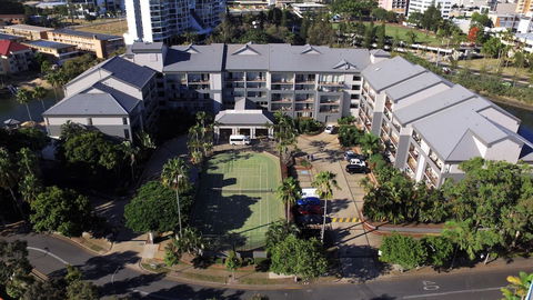 Paradise Island Resort - Mackay Tourism 2