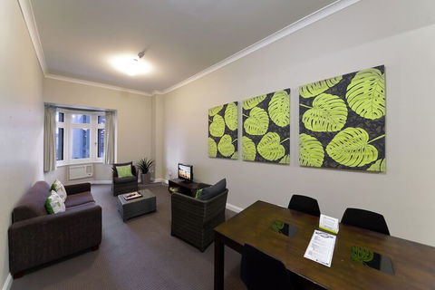 Mansions On Pulteney - Mackay Tourism 4