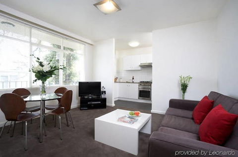 Caroline Serviced Apartments South Yarra - Mackay Tourism 1