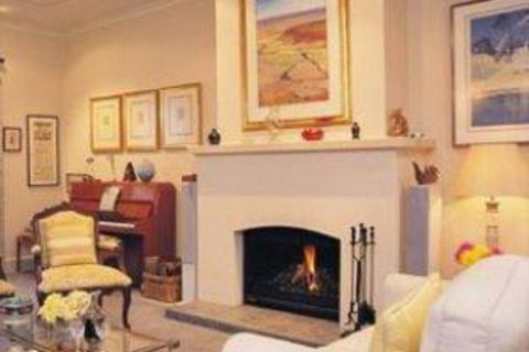 Meadowlake Lodge - Mackay Tourism 4