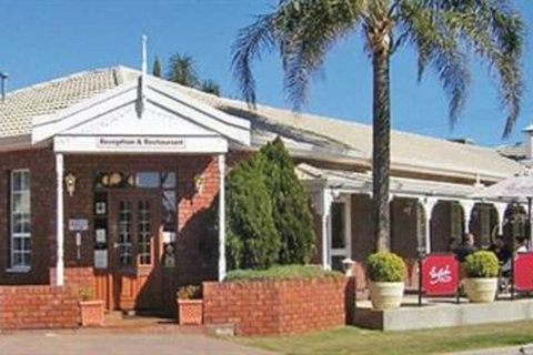 John Pirie Motor Inn - Mackay Tourism 7