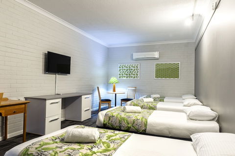Country Motel Ipswich - Mackay Tourism 6