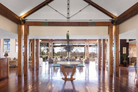 Oaks Cypress Lakes Resort - Mackay Tourism 3