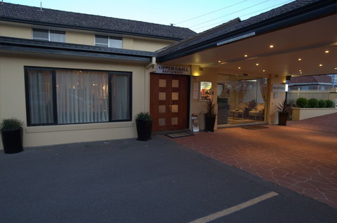 Country Plaza Queanbeyan - Mackay Tourism 2