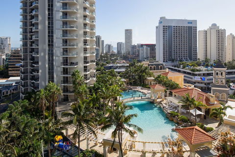 Mantra Towers Of Chevron - Mackay Tourism 3