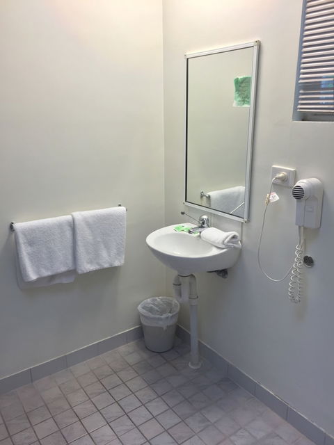 Value Inn - Mackay Tourism 4