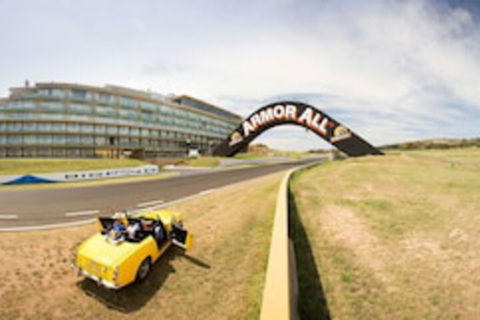 Rydges Mount Panorama Bathurst - Mackay Tourism 0
