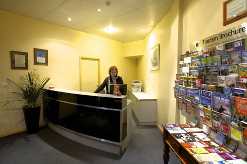 Mayfair Plaza Motel - Mackay Tourism 2