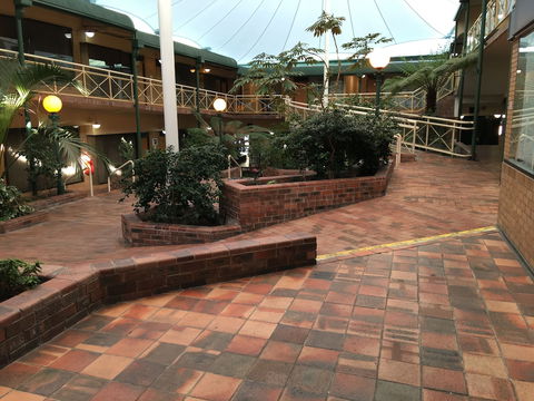 Mayfair Plaza Motel - Mackay Tourism 3