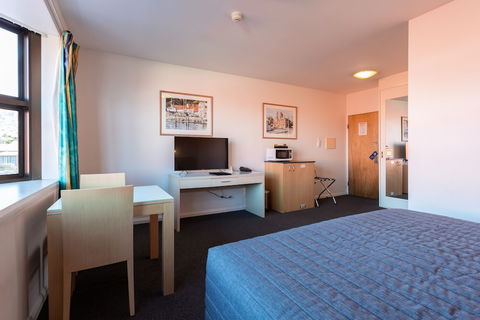 Mayfair Plaza Motel - Mackay Tourism 6