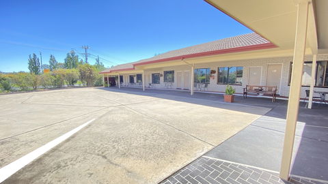 Sapphire City Motor Inn, Inverell - Mackay Tourism 0