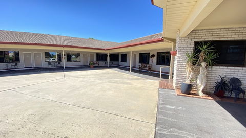Sapphire City Motor Inn, Inverell - Mackay Tourism 4