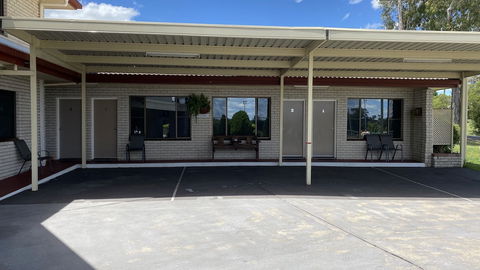 Sapphire City Motor Inn, Inverell - Mackay Tourism 1