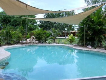 Territory Manor Motel & Caravan Park - Mackay Tourism 1