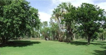 Territory Manor Motel & Caravan Park - Mackay Tourism 5