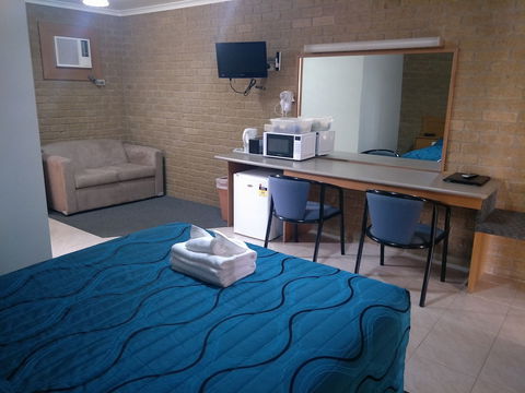 Darling Junction Motor Inn Wentworth - Mackay Tourism 5
