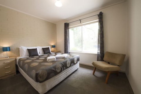 Restaway Holiday Units - Mackay Tourism 0