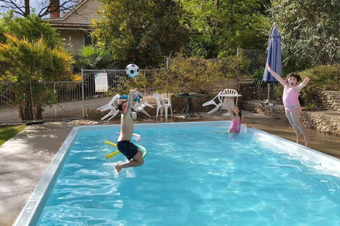 Restaway Holiday Units - Mackay Tourism 2