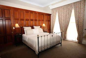 Carlyle House B & B - Mackay Tourism 6