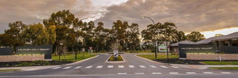 Mildura Golf Resort - Mackay Tourism 4