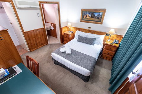 Astor Inn - Mackay Tourism 5