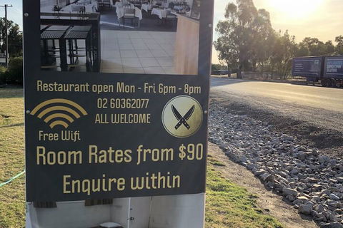 Byer Fountain Motor Inn, Holbrook - Mackay Tourism 5
