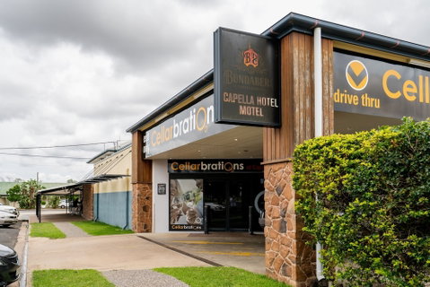 Capella Hotel Motel - Mackay Tourism 1