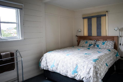 Pettit Cottage - Mackay Tourism 4