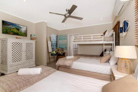 The Palms On Newell Beach - Mackay Tourism 3