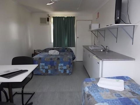 Oakridge Motel Tourist Park - Mackay Tourism 4