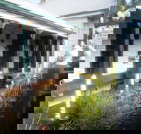 Daly View Bed  Breakfast - Mackay Tourism