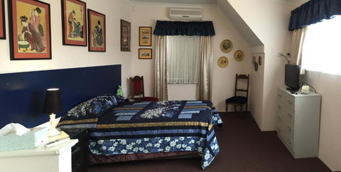 Aarn House B & B Airport Accommodation - Mackay Tourism 5