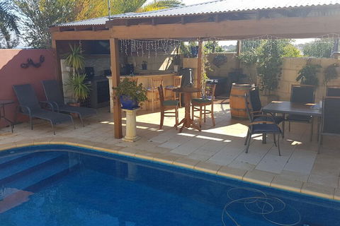 Ocean Reef Homestay - Mackay Tourism 7