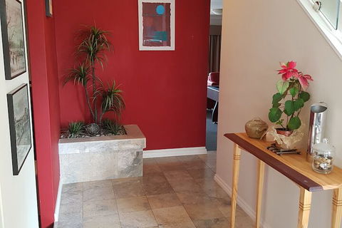 Ocean Reef Homestay - Mackay Tourism 1